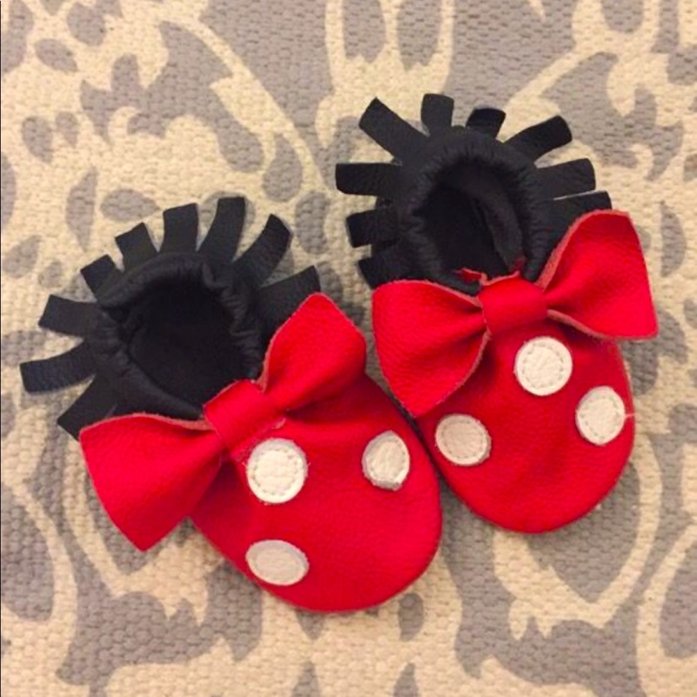 Leather Ladybug moccasins Size 3